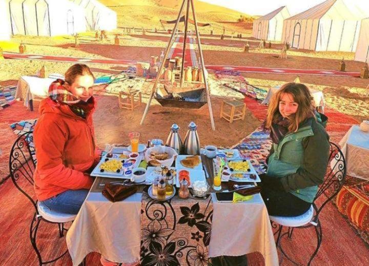Ahlam Luxury Camp Hotell Merzouga Exteriör bild